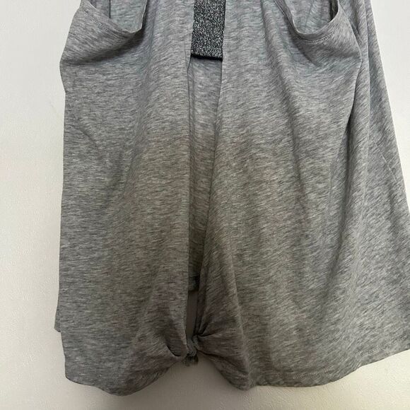 Victoria Sport Gray Tank Top Women’s Size L Tie Back Glitter Logo - Picture 4 of 5